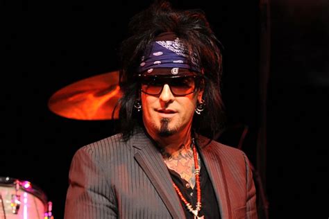 Motley Crues Nikki Sixx Remembers Near Fatal Drug Overdose 25 Years Later