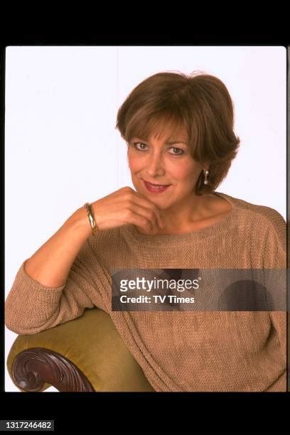 Lynda Bellingham Photos And Premium High Res Pictures Getty Images