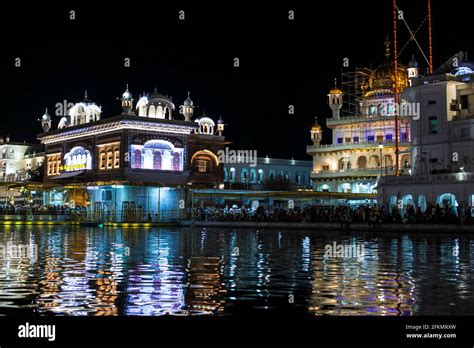 Golden Temple Amritsar Stock Photo Alamy