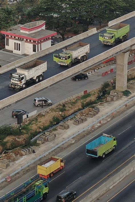 Hari Ini Tol Layang Jakarta Cikampek Diuji Beban Truk Ton