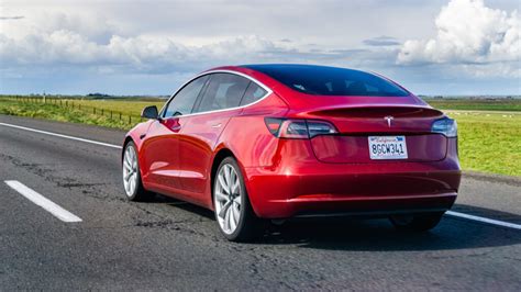 Notw Tesla Recalls 363000 Vehicles Equipped With Self Driving