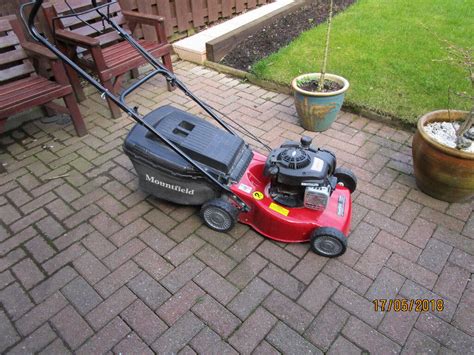 Mountfield SP185 45 Cm 125 Cc Self Propelled Rotary Petrol Lawn Mower