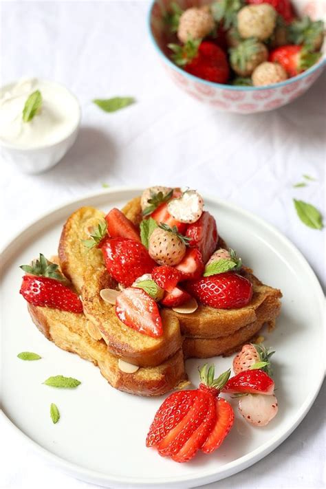 Brioche Perdue Aux Fraises Et Amandes