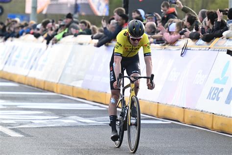 Dwars Door Vlaanderen Emozioni Contrastanti Per Tiesj Benoot Dopo