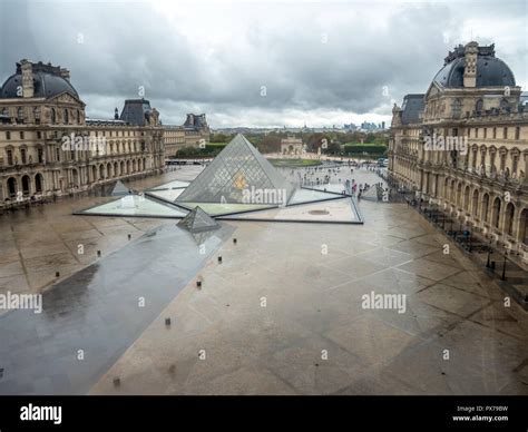 Aerial View Louvre Museum Paris Stock Photos & Aerial View Louvre Museum Paris Stock Images - Alamy