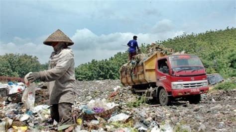 Pemkab Ini Dianggap Tak Becus Urus Masalah Sampah Dibiarkan Berserakan