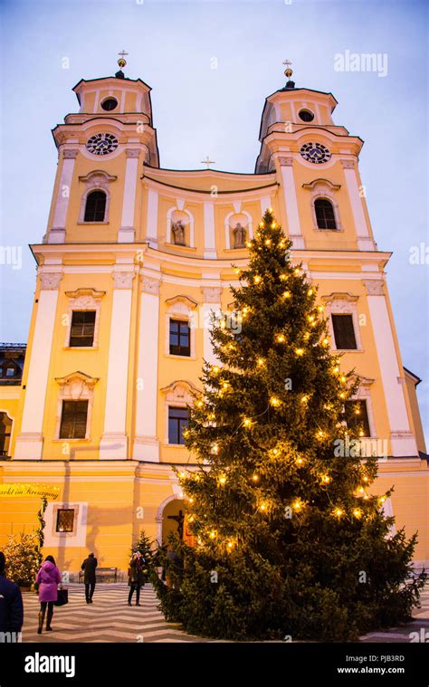 Home To Mondsee Abbey Hi Res Stock Photography And Images Alamy