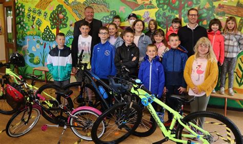 Nousseviller Saint Nabor A lécole à pied ou à vélo un défi pour les