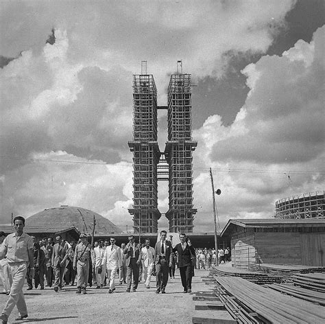 Brasília turns 63 see photos of the construction and how it is today