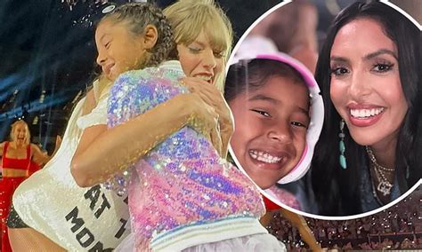 Taylor Swift Hugs Vanessa Bryants 6 Year Old Daughter Bianka On Stage