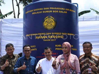 Peresmian Sumur Bor Air Tanah Antara Foto