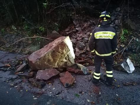 Maltempo In Liguria Frana A Casarza Riaperta A Senso Unico Alternato