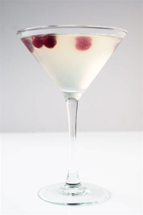 White Cosmopolitan Saveur