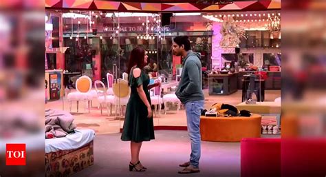 Bigg Boss 13 Shehnaz Gill Fights With Sidharth Shukla For Asim Feels