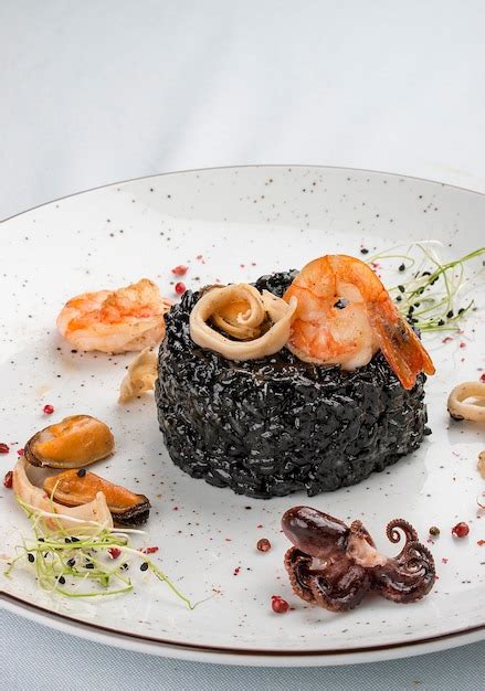 Arroz Negro Con Mariscos Tinta De Sepia Pulpo Mejillones Calamares Y