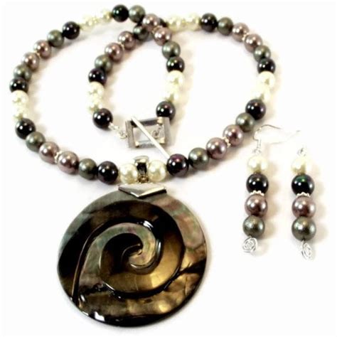 Black And White Necklace Set Black And White Pearl Necklace Etsy