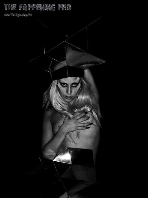 Lady Gaga Nude For Born This Way Photos The Fappening