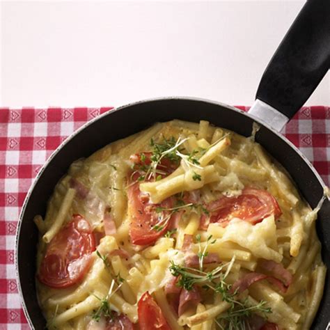 Bauernfrühstück mit Nudeln Rezept ESSEN UND TRINKEN