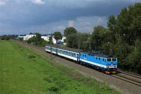 ČD 362 112 just departed Olomouc (CZ) with Os 12476 (Uničo… | Flickr