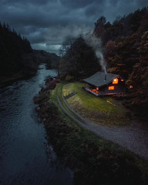 This Cottage near a river. : CozyPlaces