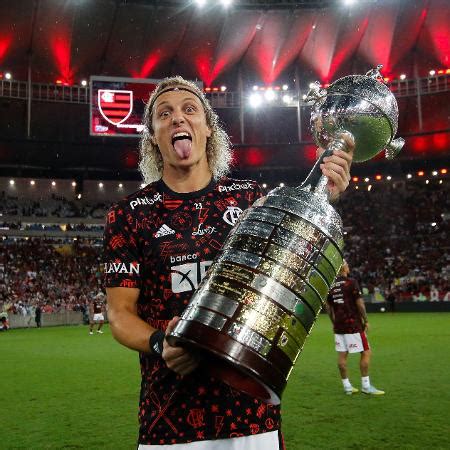 Zagueiro David Luiz Renova O Flamengo