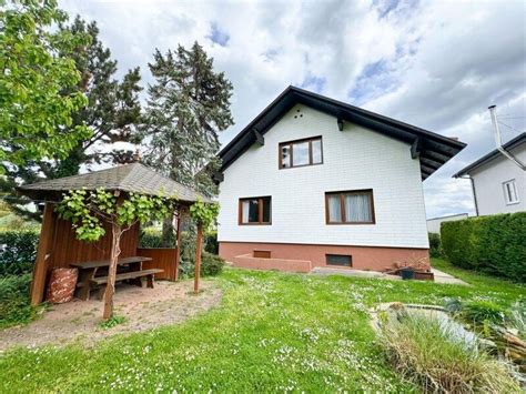 Luxus Haus mit 5 Zimmern zu verkaufen in Wiener Neudorf Österreich