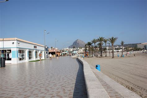 Paseo De La Playa Del Arenal E Seus Estabelecimentos J Vea X Bia