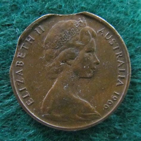 Australian 1966 2 Cent Queen Elizabeth II Coin Double Clipped Variety ...