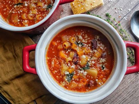 Authentic Italian Minestrone Soup Recipe Dees Little Kitchn