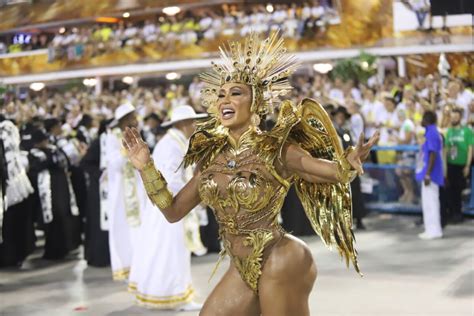 Foto Gracyanne Barbosa rainha de bateria da União da Ilha usou