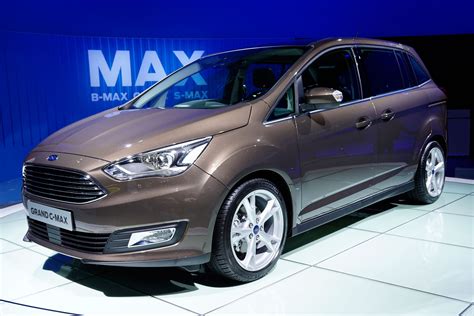 New Ford C-MAX 2014 shown at the Paris Motor Show | Auto Express