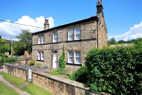 Whitegates Mirfield 3 Bedroom House Sstc In Bracken Hill Mirfield