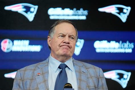 El 6 Veces Campeón Belichick Sigue Buscando Trabajo Mientras Se Llenan