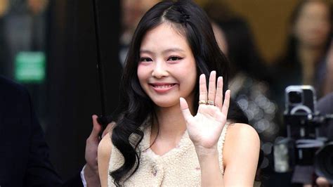 Congrats Jennie Fans Celebrate As BLACKPINK S Jennie Becomes The