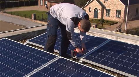 Hoe Zelf Zonnepanelen Plaatsen Dobbit