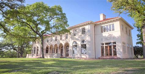 Commodore Perry Estate in Austin, Texas | Auberge Resorts Collection