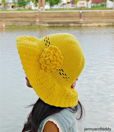 Secret Garden Wide Brim Sun Hat Free Crochet Pattern