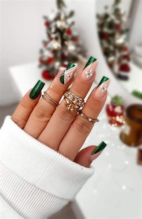 Christmas Tree Nails Christmas Nail Designs Holiday Nails Green Christmas Glitter Christmas