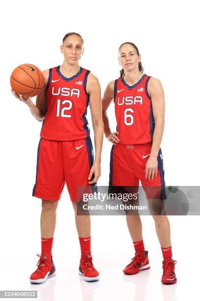 Diana Taurasi Sue Bird Photos And Premium High Res Pictures Getty Images