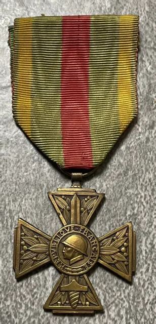 MEDAILLE MILITAIRE CROIX Du Combattant Volontaire 14 18 EUR 20 00