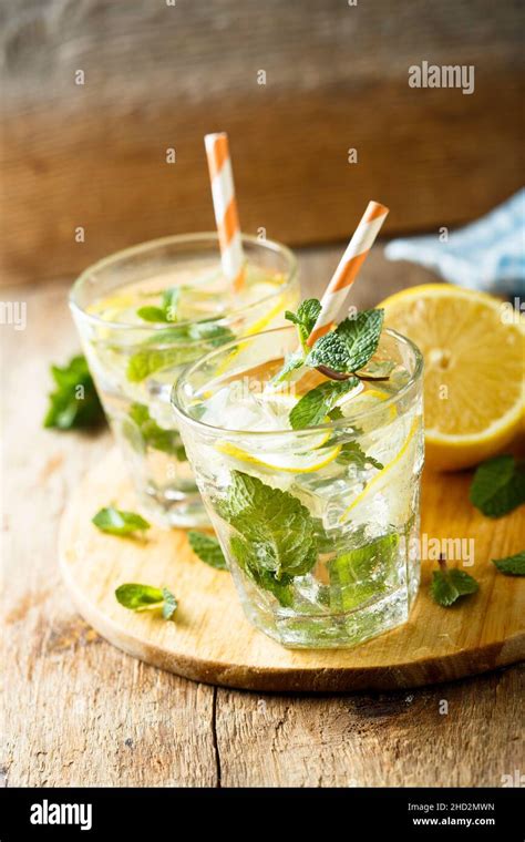 Traditional Lemonade Hi Res Stock Photography And Images Alamy