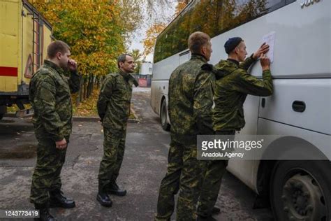 Military Recruit Photos And Premium High Res Pictures Getty Images