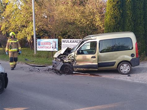 Zderzenie Renaulta Z Toyot To Kolejny Wypadek W Tym Miejscu Zdj Cia