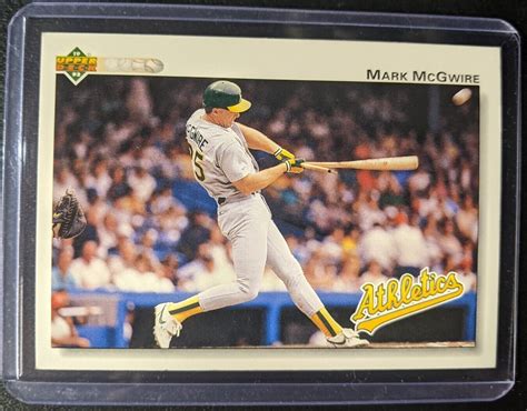 1992 Upper Deck Baseball Rare Error Card Mark McGwire Name On Back