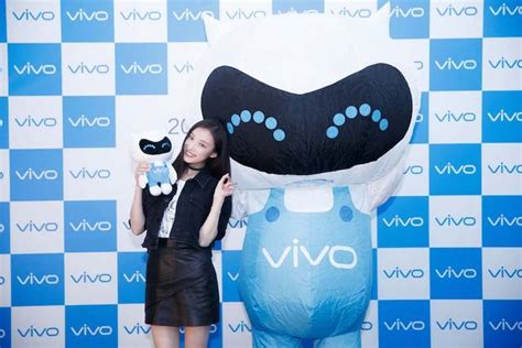 倪妮亮相，vivo 發佈「2000 萬柔光雙攝」升級版 X9s 和 X9s Plus 每日頭條