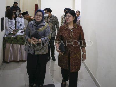 Rapat Kerja Bank Indonesia Bersama Komite IV DPD ANTARA Foto