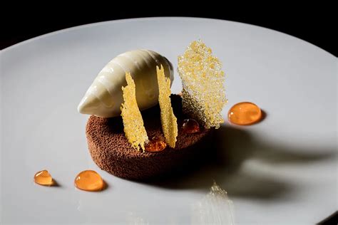 Dinner by Heston Blumenthal: Absolutely Reviews His New Creations