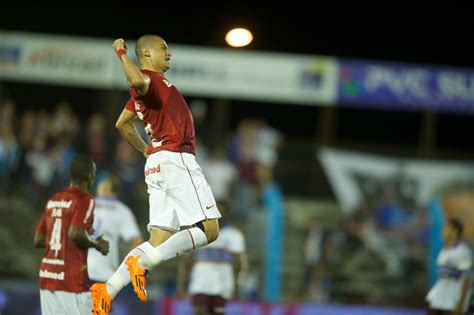 Tem Gre Nal W Paulista Brilha Inter Vence Caxias E Decide O