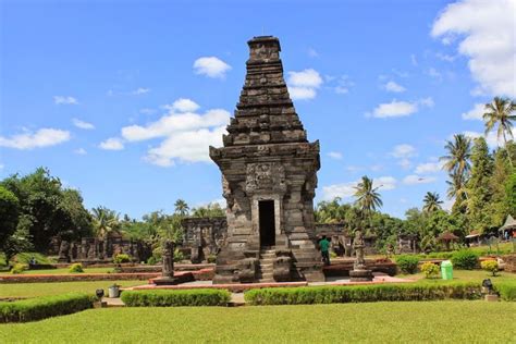 Foto Candi Penataran Di Blitar Sejarah Relief Dan Rute