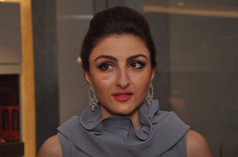 Soha Ali Khan Snapped In Mumbai On 5th May 2015 Soha Ali Khan